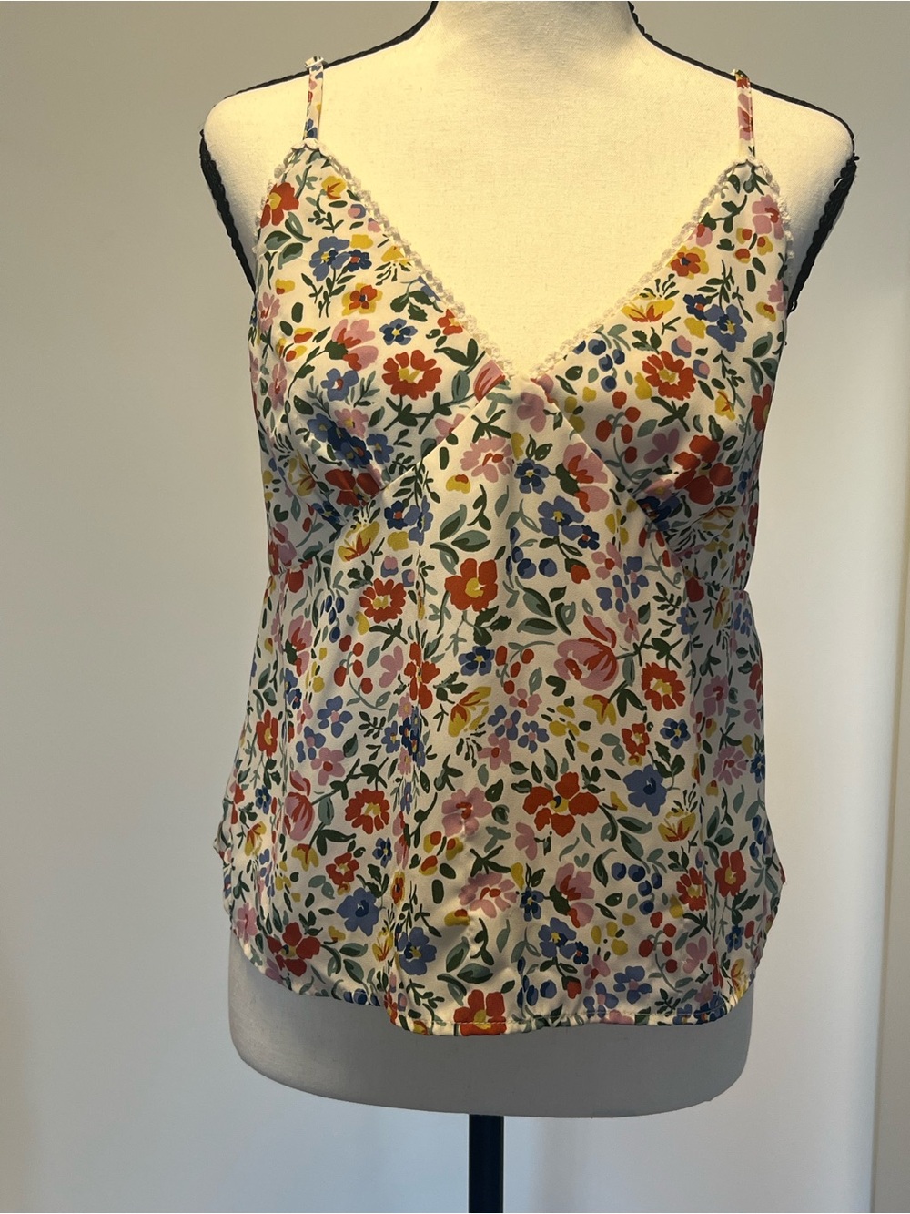 Eclipse Cream Floral V-Neck Spaghetti Strap Cami
